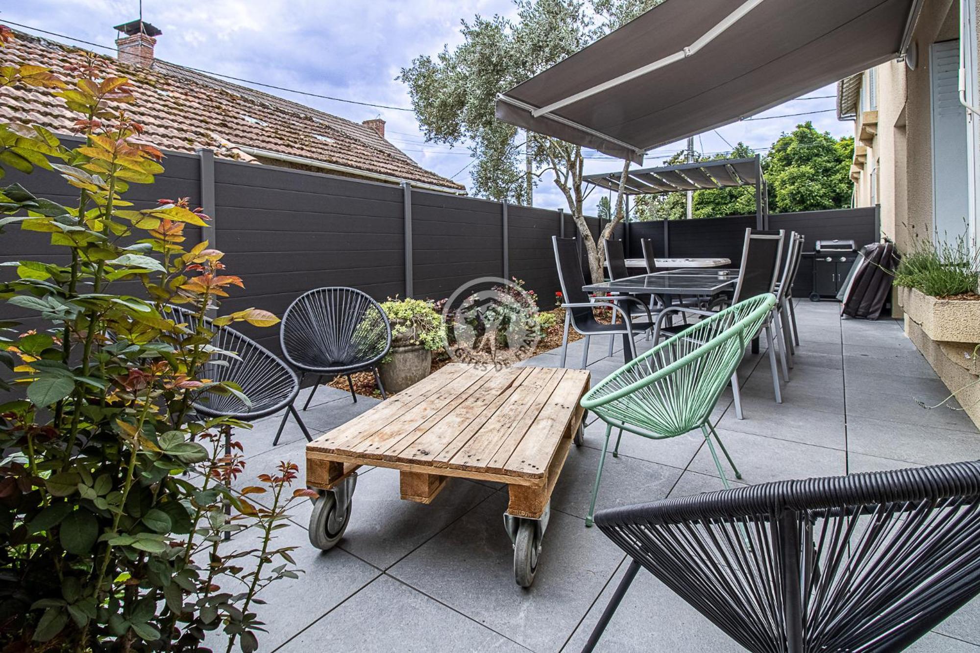 Location Appartement Des Pyrenees Borderes-sur-l'Echez Buitenkant foto