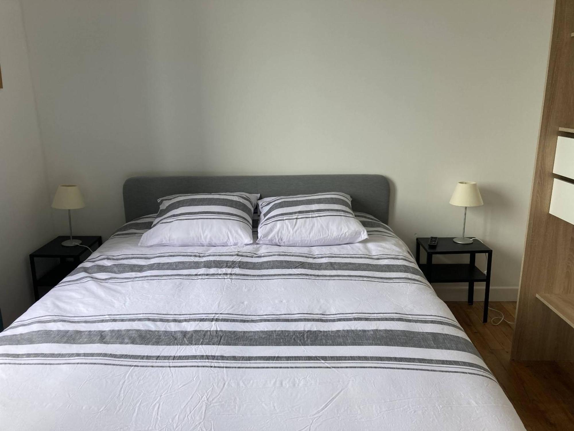 Location Appartement Des Pyrenees Borderes-sur-l'Echez Kamer foto