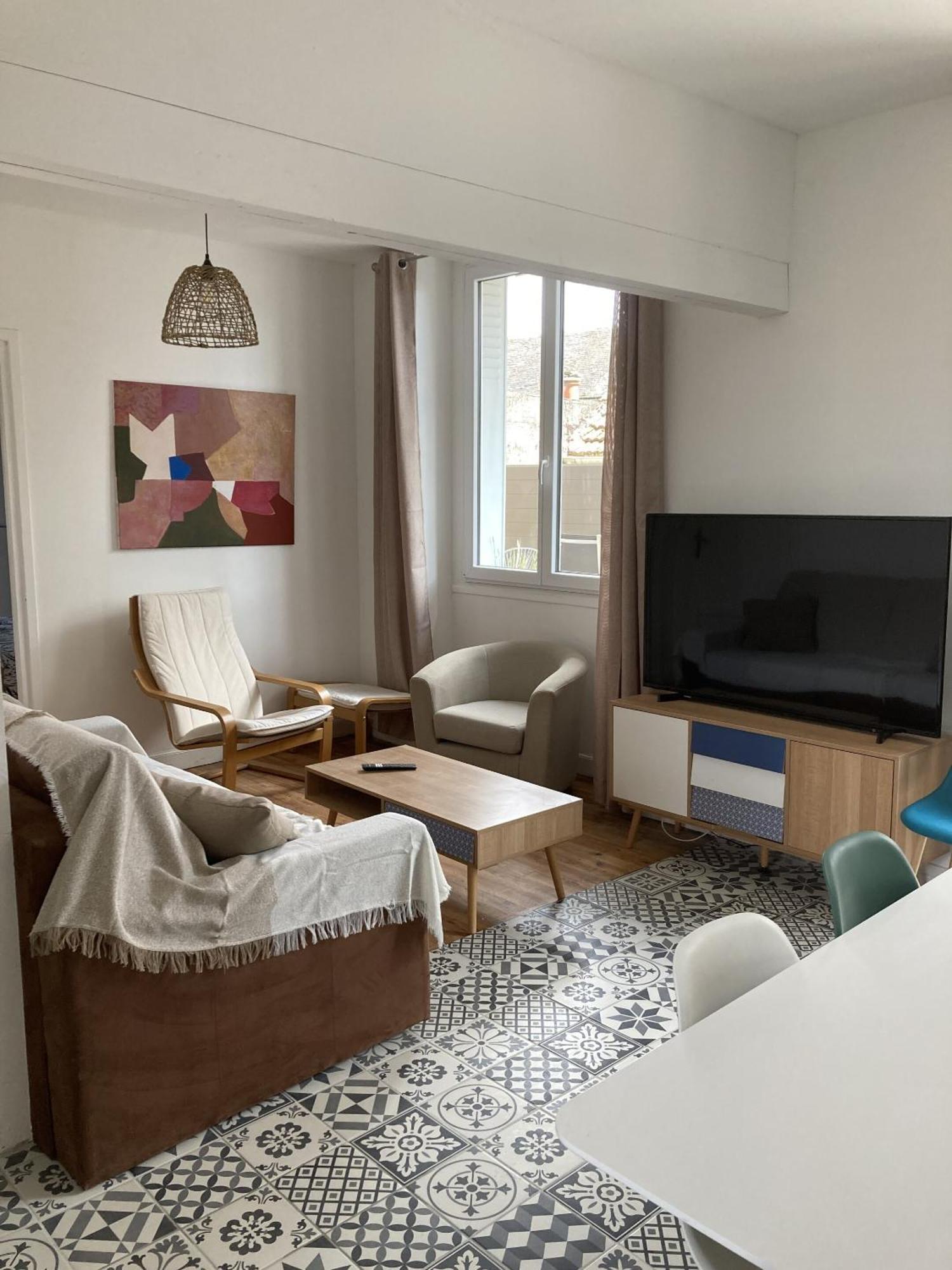 Location Appartement Des Pyrenees Borderes-sur-l'Echez Kamer foto